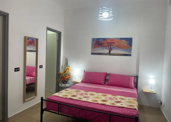 La Casuzza Del Borgo بيت للعطل