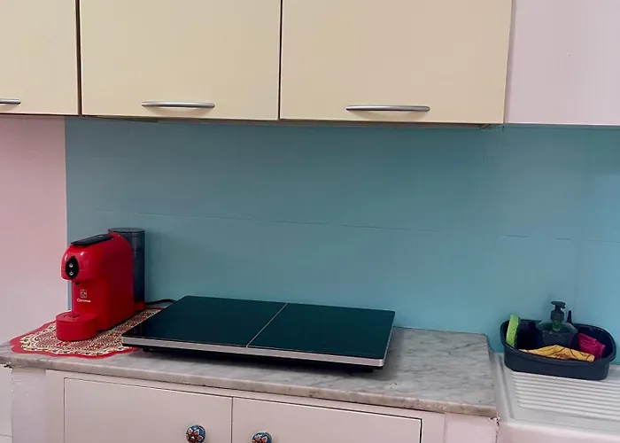 La Casuzza Del Borgo بيت للعطل *